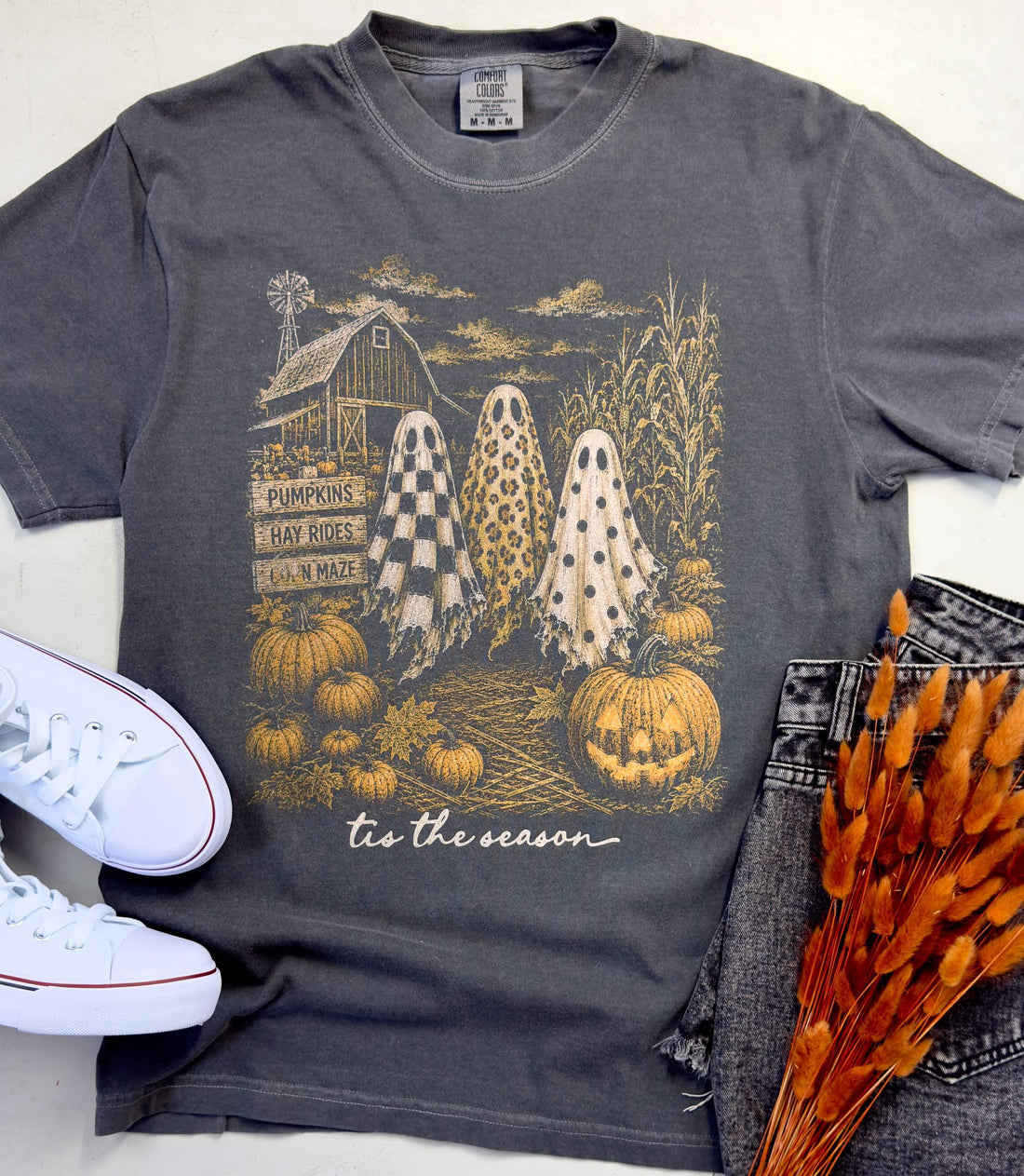 Tis The Season Tee 👻