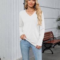 V-neck solid color loose long-sleeved T-shirt
