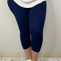 TL black & navy capri leggings