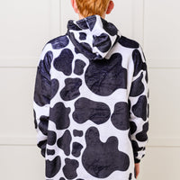 Kids Oversized Hoodie Blanket in Cow