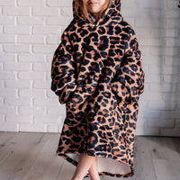 Kids Oversized Hoodie Blanket in Leopard