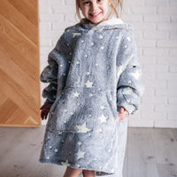 Kids Oversized Hoodie Blanket in Grey Stars