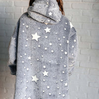 Kids Oversized Hoodie Blanket in Grey Stars