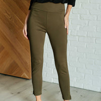 Magic Ankle Crop Skinny Pants in Olive