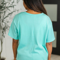 Take It Easy Slouchy Tee in Mint
