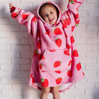 Kids Oversized Hoodie Blanket in Strawberry